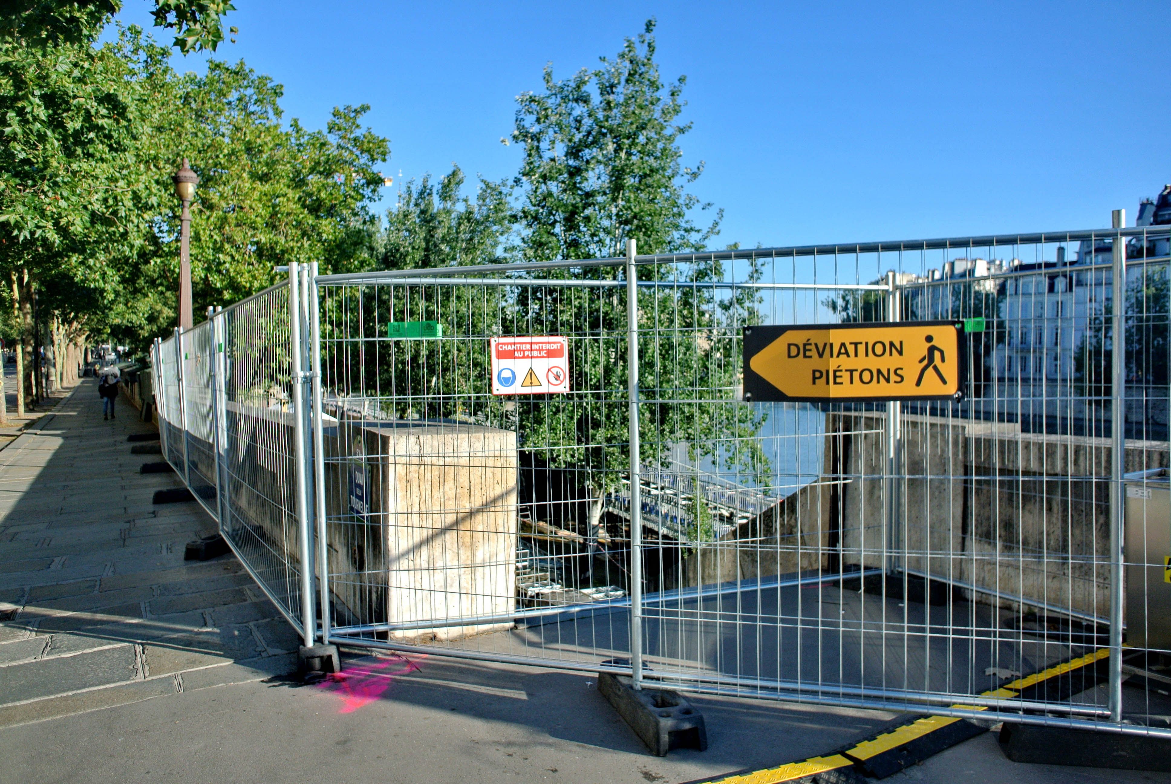 塞纳河水质堪忧 铁人三项游泳赛事面临取消风险 