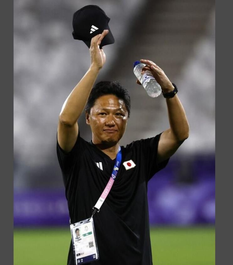 日本教练称赞球员:上半场和下半场的努力 守门员小久保值得特别赞扬 