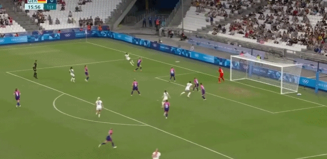 奥运女足半场：史密斯双打 普格空门 美国暂3-1德国