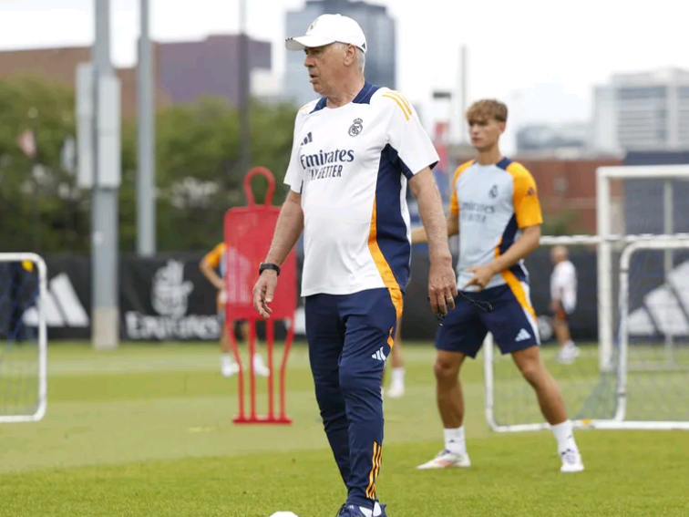 🧐安切洛蒂亲承球队夏季转会窗口关闭:皇马已经确定新赛季阵容