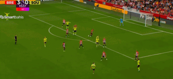 菅原由势打进圣徒本赛季英超首球,成为第11个英超进球的日本球员