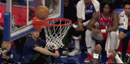 快能出本书了😟恩比德伤病史：半月板多次撕裂+左右眼眶骨折